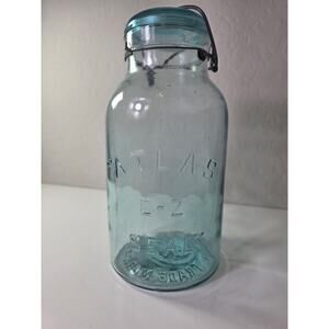 Vintage ATLAS E-Z SEAL 64oz Blue Glass Jar with Glass Lid 9.5" Tall